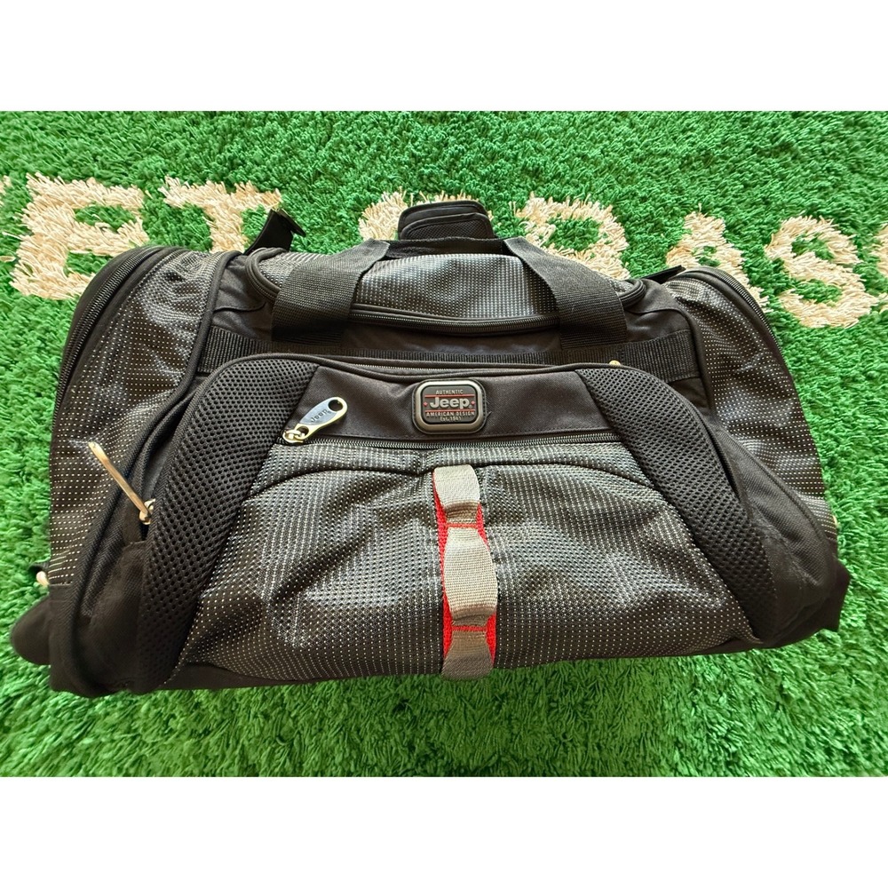 Jeep Duffel Bag Unisex Large Black Excellent Travel‎ Gym Luggage Mesh Pockets